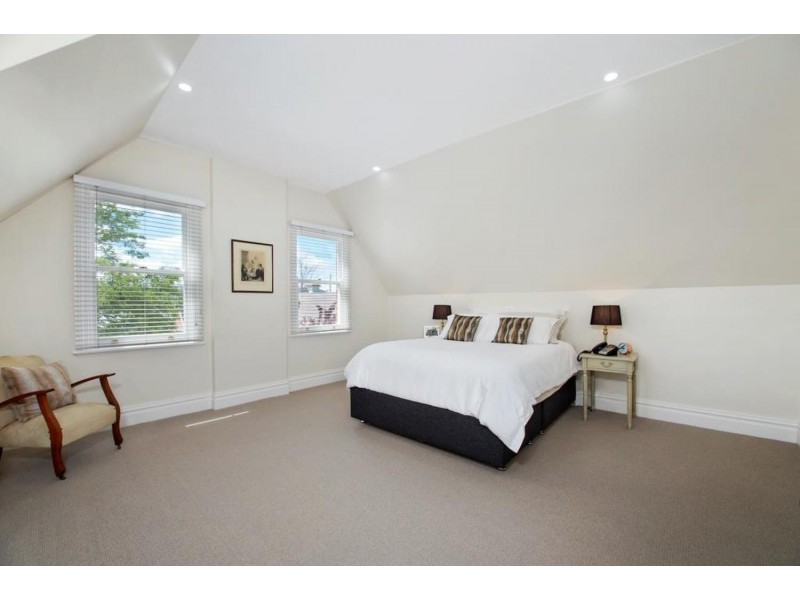 11 Hurst Street, Goulburn NSW 2580