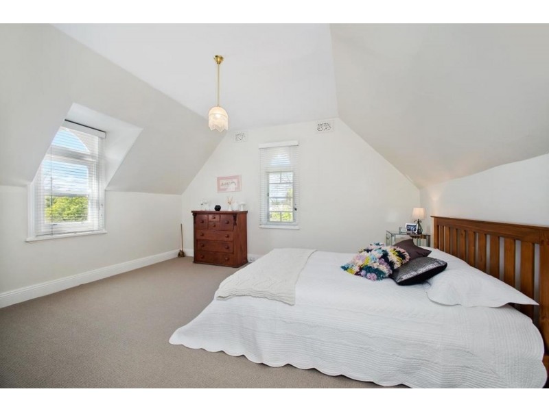 11 Hurst Street, Goulburn NSW 2580