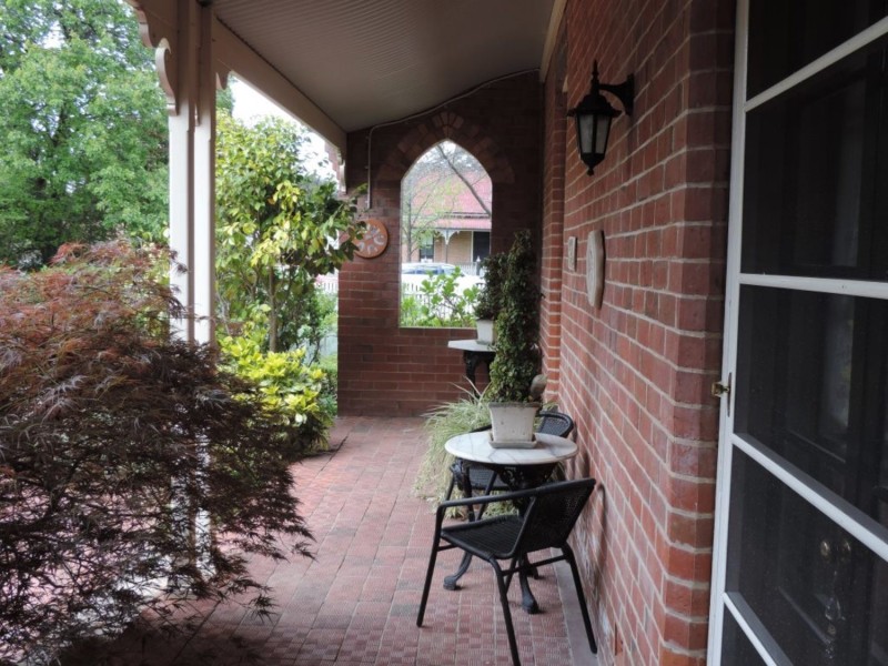 11 Hurst Street, Goulburn NSW 2580