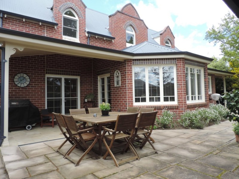 11 Hurst Street, Goulburn NSW 2580