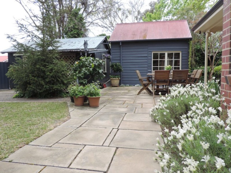 11 Hurst Street, Goulburn NSW 2580