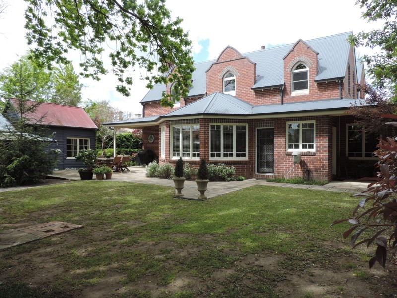 11 Hurst Street, Goulburn NSW 2580