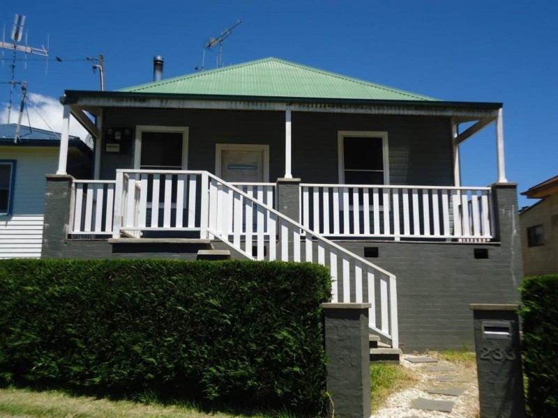 233 Goulburn Street, Crookwell NSW 2583