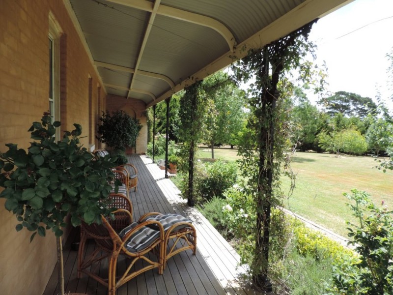 2213 Taralga Road, Laggan NSW 2583