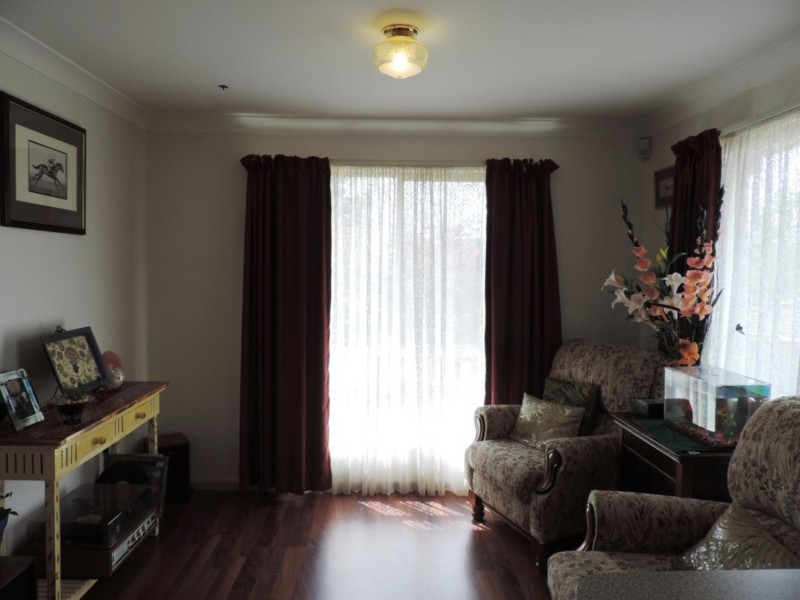 10 Endeavour Avenue, Goulburn NSW 2580