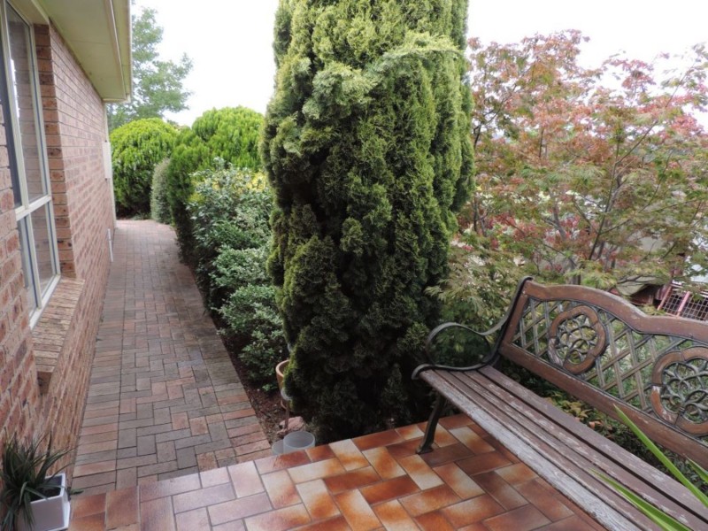 10 Endeavour Avenue, Goulburn NSW 2580