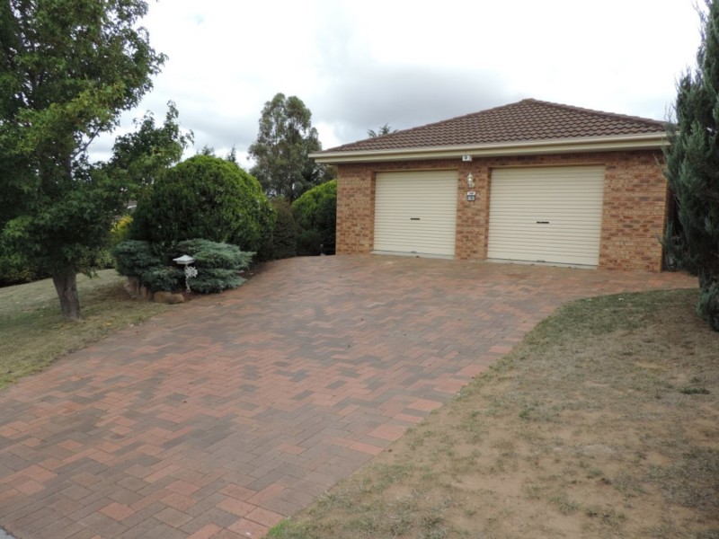 10 Endeavour Avenue, Goulburn NSW 2580