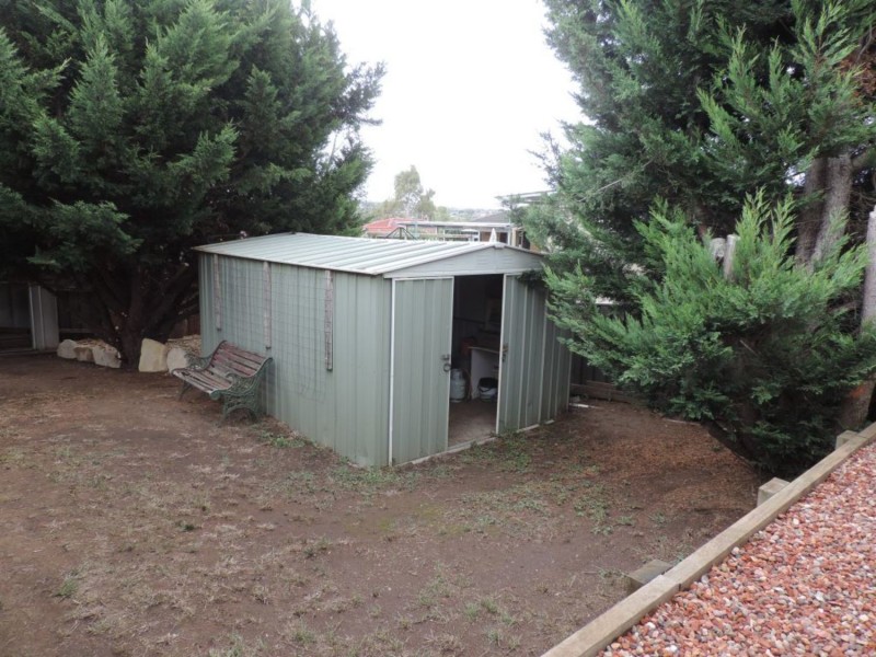 10 Endeavour Avenue, Goulburn NSW 2580