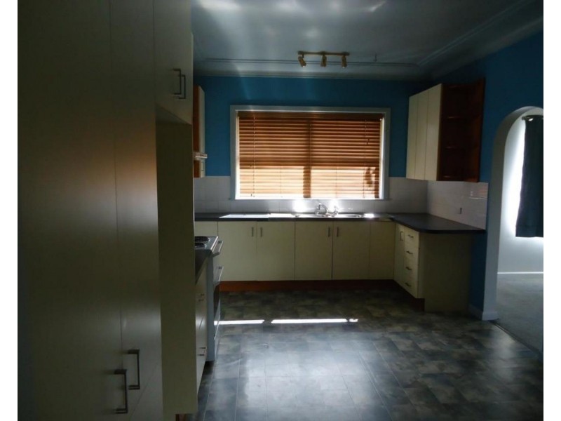 9 Stephenson Street, Crookwell NSW 2583