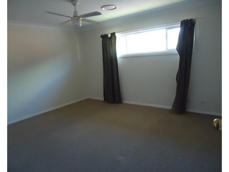 6 Robertson Street, Crookwell NSW 2583