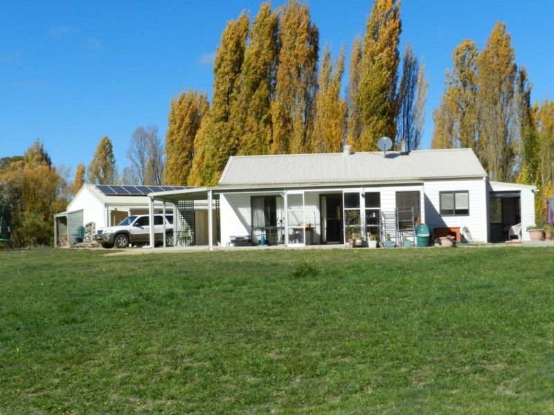 882 Peelwood Road, Laggan NSW 2583