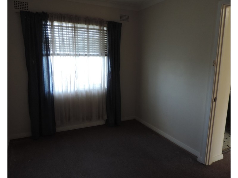 2/137 Cowper Street, Goulburn NSW 2580