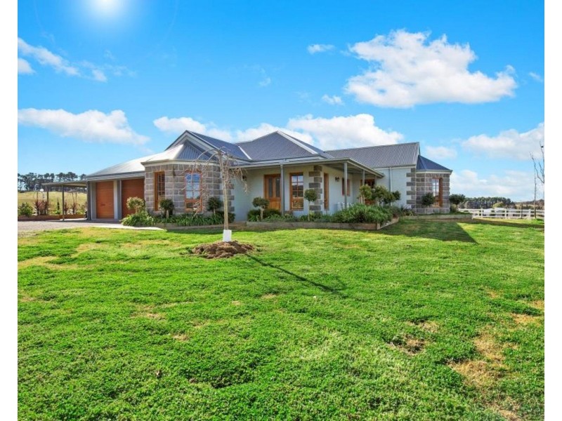 22 Eagles Lane, Marulan NSW 2579