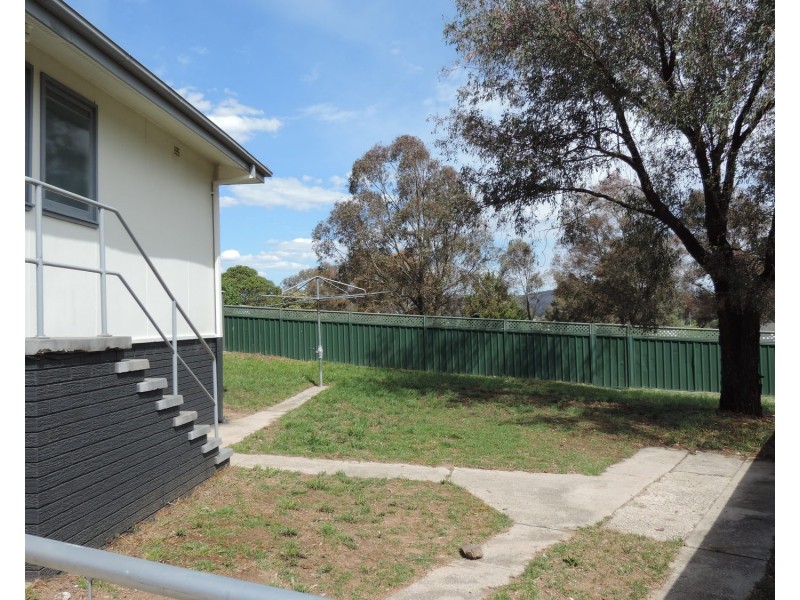 14 Strathallen Crescent, Goulburn NSW 2580