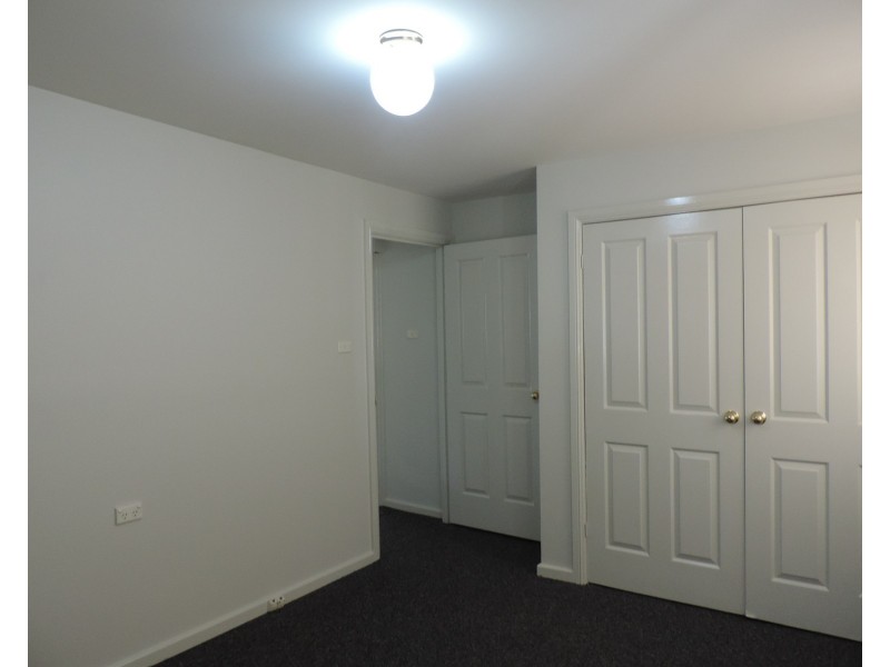 14 Strathallen Crescent, Goulburn NSW 2580