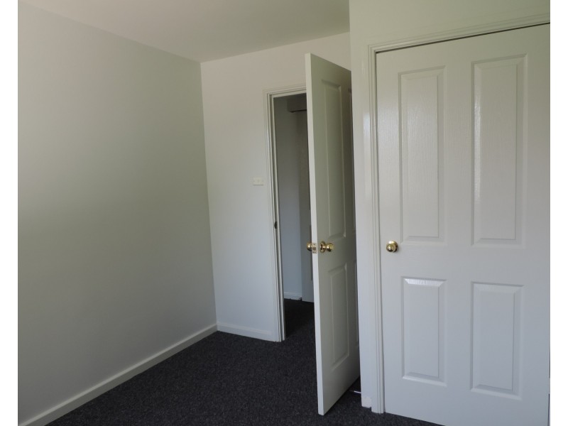 14 Strathallen Crescent, Goulburn NSW 2580