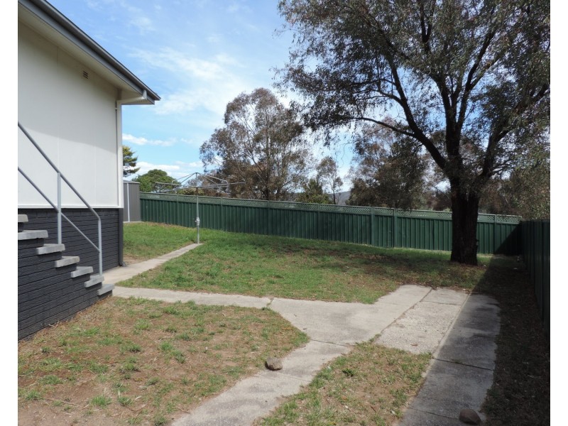 14 Strathallen Crescent, Goulburn NSW 2580