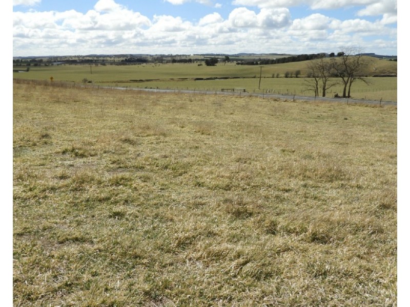 2619 Braidwood Road, Lake Bathurst NSW 2580