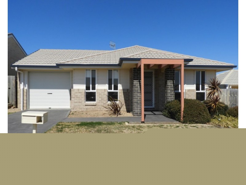 16 Stombuco Place, Goulburn NSW 2580