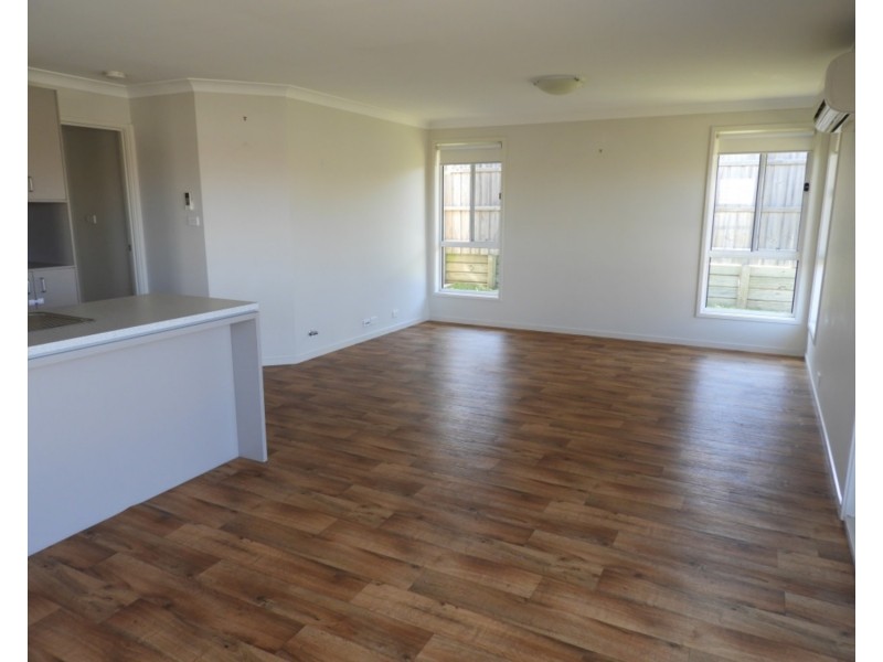 16 Stombuco Place, Goulburn NSW 2580