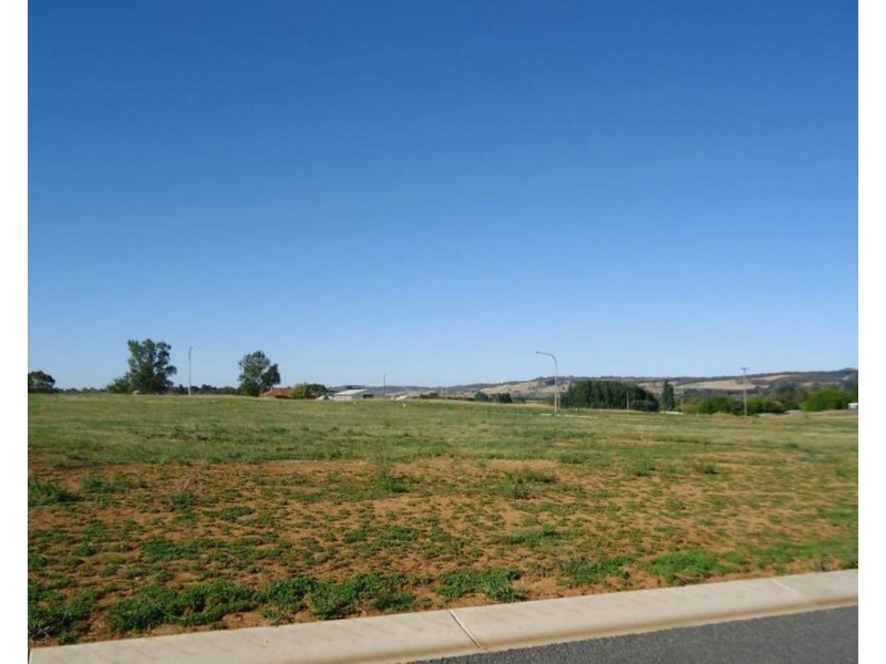 23 Graham Crescent, Crookwell NSW 2583