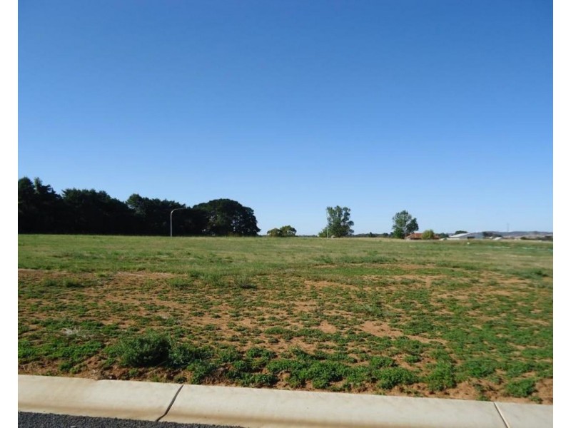 23 Graham Crescent, Crookwell NSW 2583