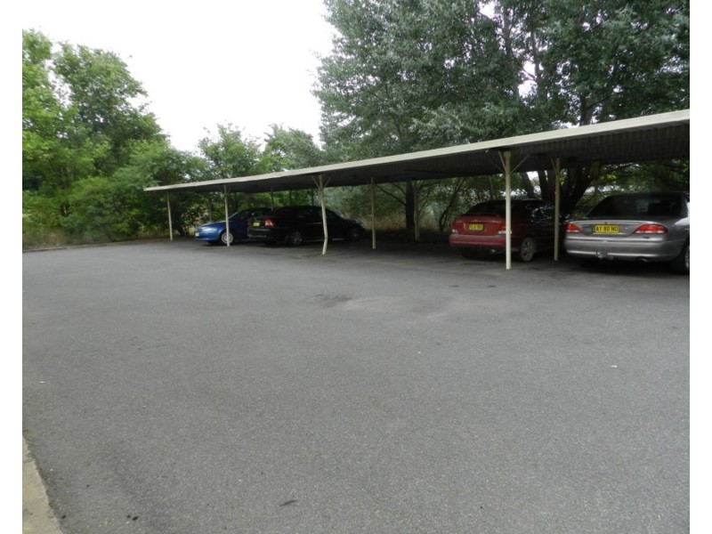 1/2 Albion Street, Goulburn NSW 2580