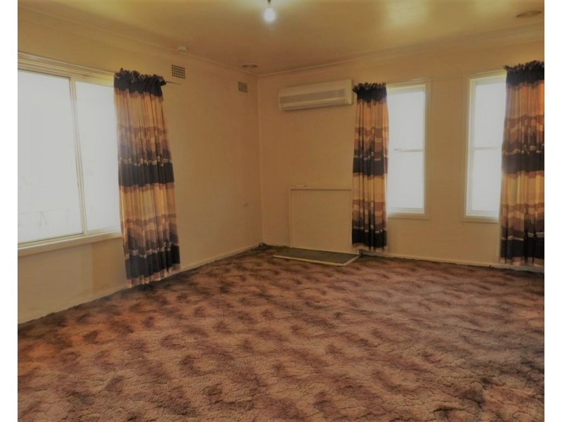 22 Crown Street, Crookwell NSW 2583