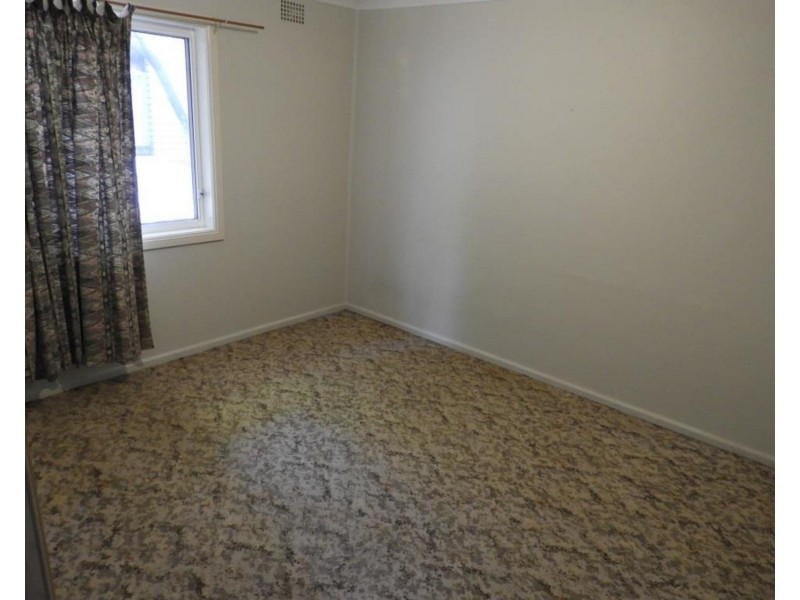 22 Crown Street, Crookwell NSW 2583