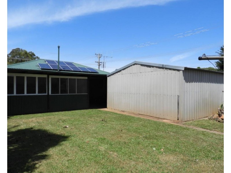 22 Crown Street, Crookwell NSW 2583