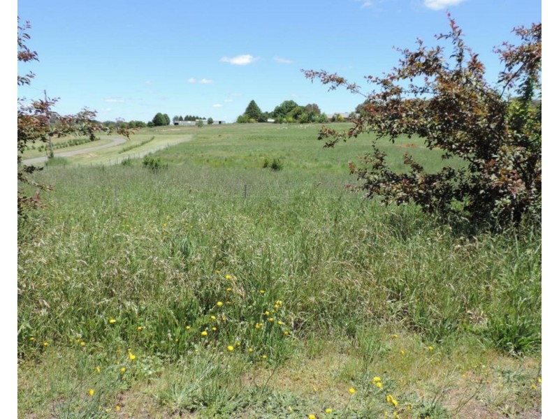 6 Clements Street, Crookwell NSW 2583