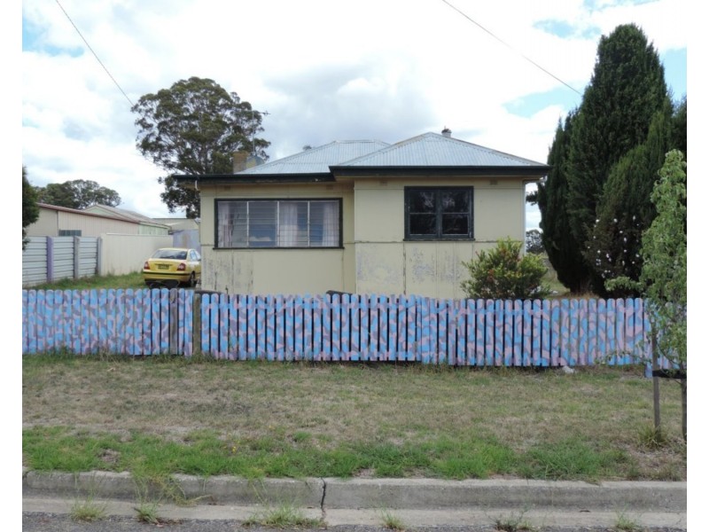 18 Goulburn Street, Marulan NSW 2579