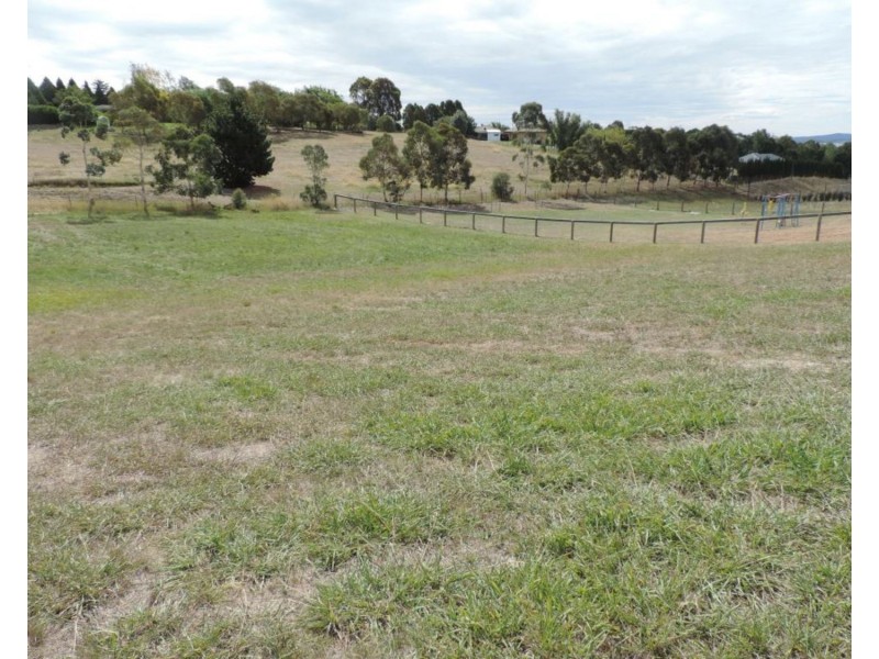11 Sanctuary Drive, Goulburn NSW 2580