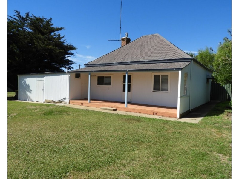 19 Court Street, Taralga NSW 2580