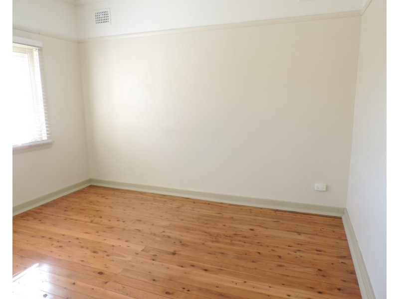 15 Bellevue Street, Goulburn NSW 2580