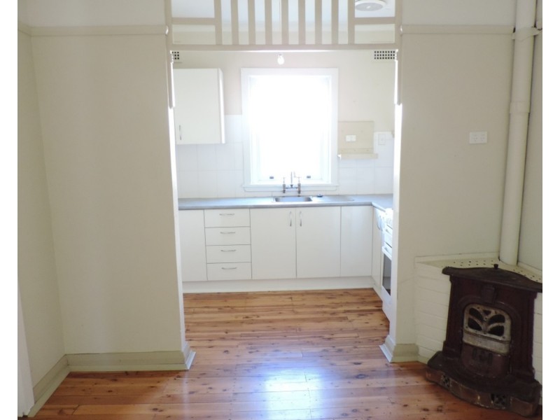 15 Bellevue Street, Goulburn NSW 2580