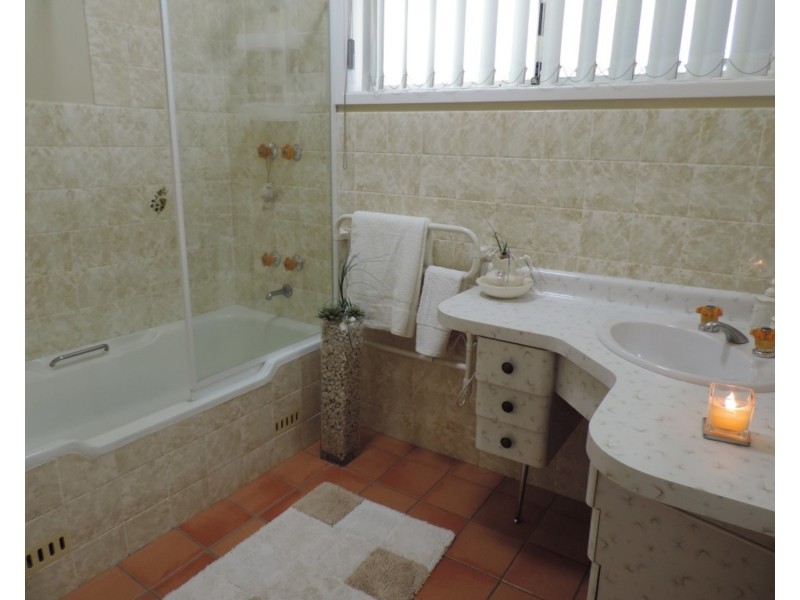 2 Record Street, Goulburn NSW 2580