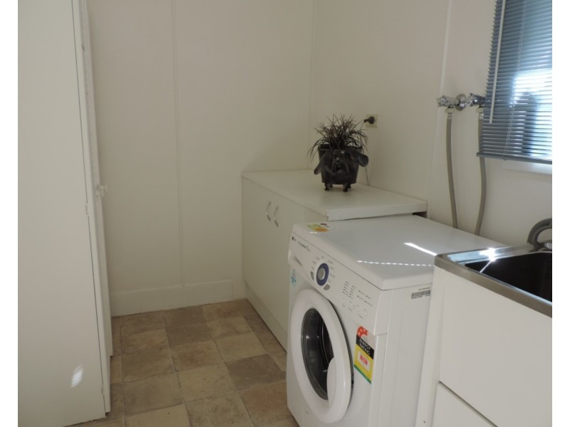 2 Record Street, Goulburn NSW 2580