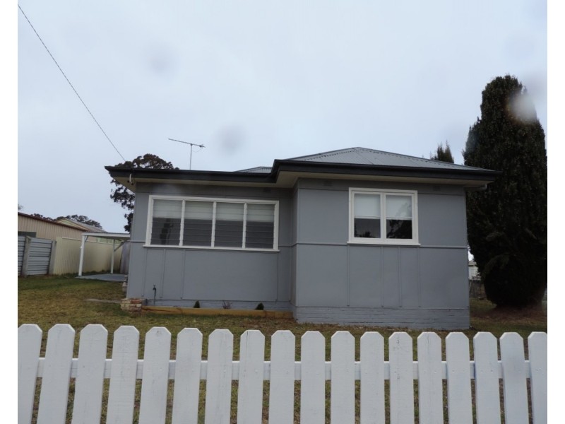 18 Goulburn Street, Marulan NSW 2579