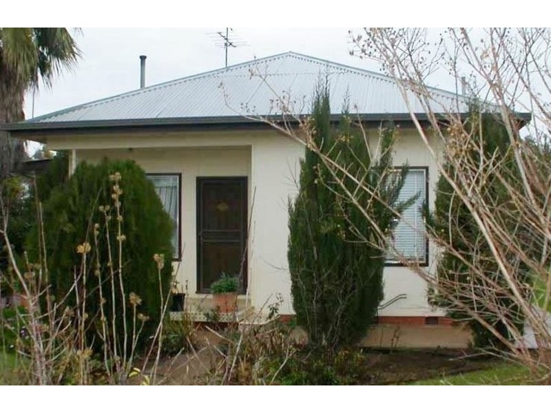 18 Moura Street, Yoogali NSW 2680