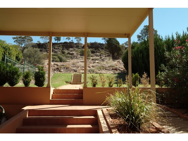 12 Waugh Street, Griffith NSW 2680