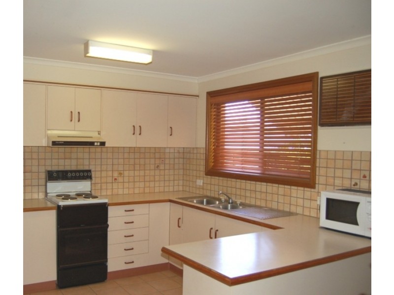 1/210 Yambil Street, Griffith NSW 2680