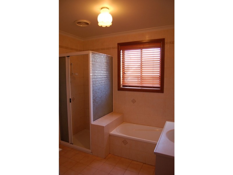 1/210 Yambil Street, Griffith NSW 2680