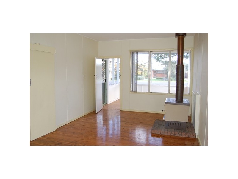 27 Kingfisher Avenue, Coleambally NSW 2707