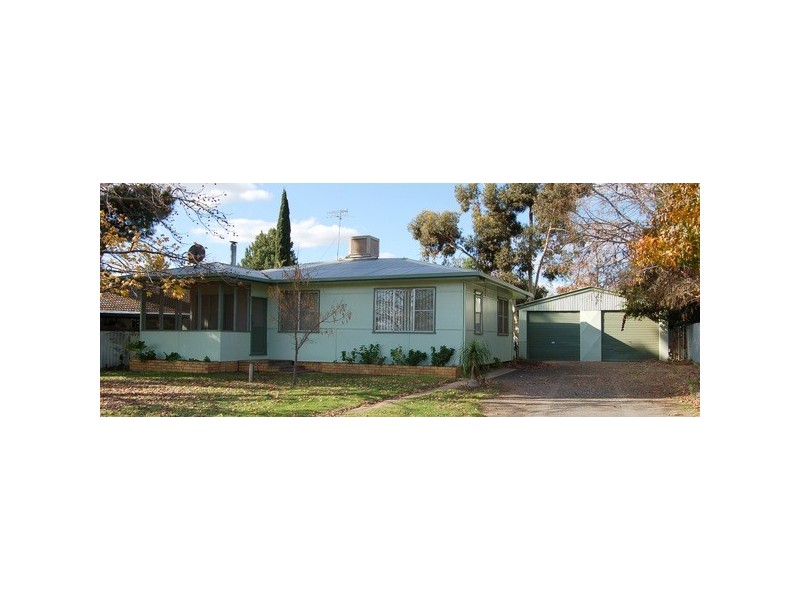27 Kingfisher Avenue, Coleambally NSW 2707