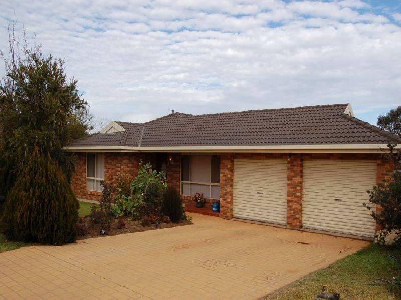 4 Aidan Close, Griffith NSW 2680