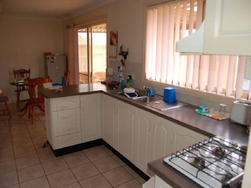 4 Aidan Close, Griffith NSW 2680