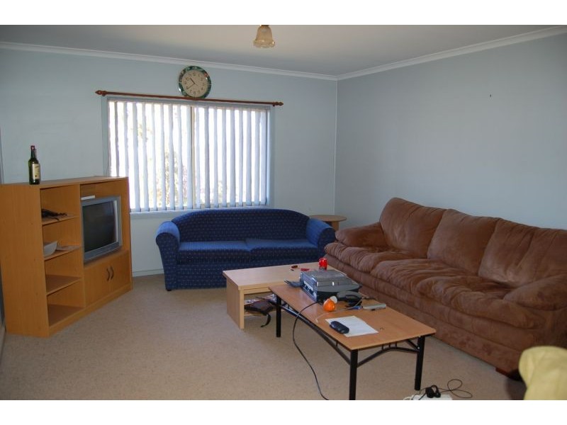 12 Stipa Street, Goolgowi NSW 2652