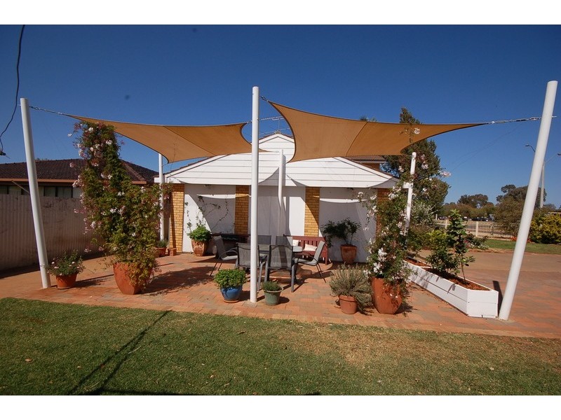 59 Clifton Boulevard, Griffith NSW 2680