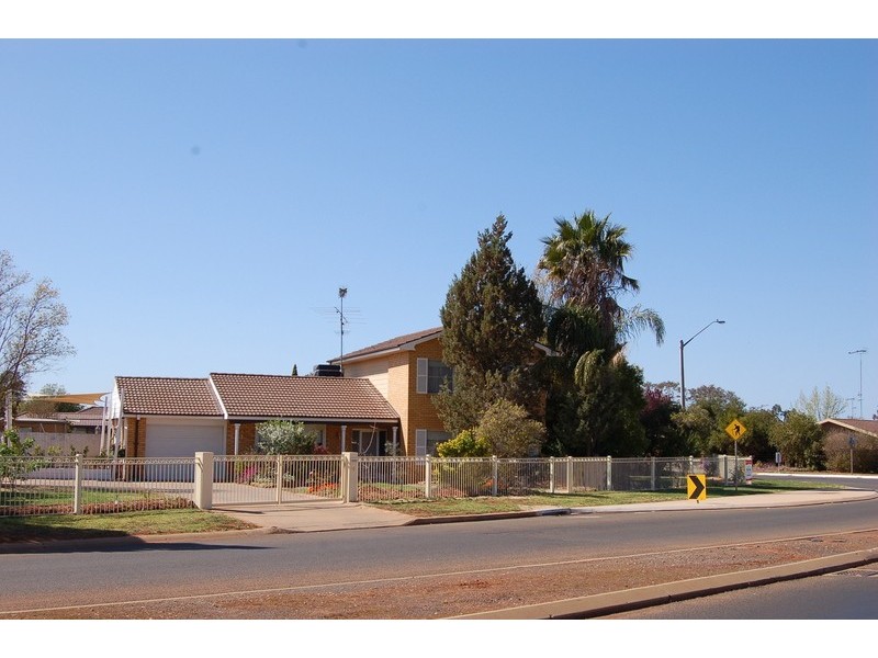 59 Clifton Boulevard, Griffith NSW 2680